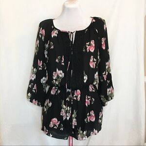 DR 2 by Daniel Rainn lace yoke romper sz M